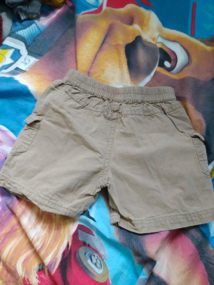 Short 1 an - photo numéro 2