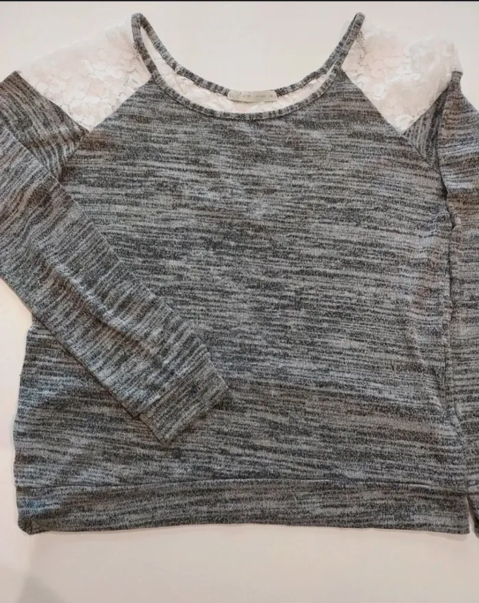 Tee-shirt dentelle 38