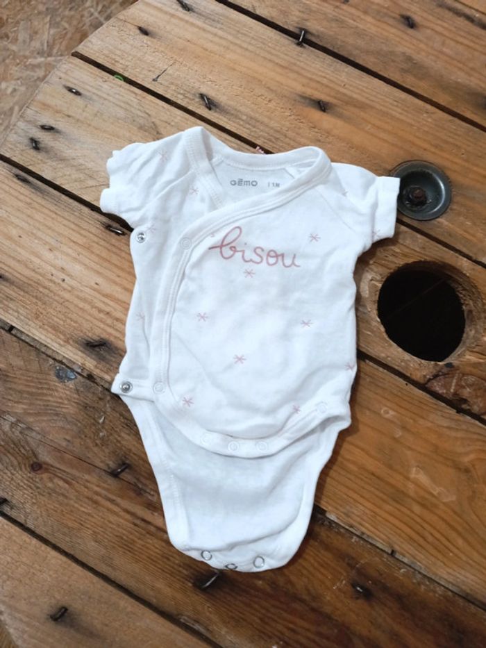 Body taille 1 mois de la marque Gémo - photo numéro 2