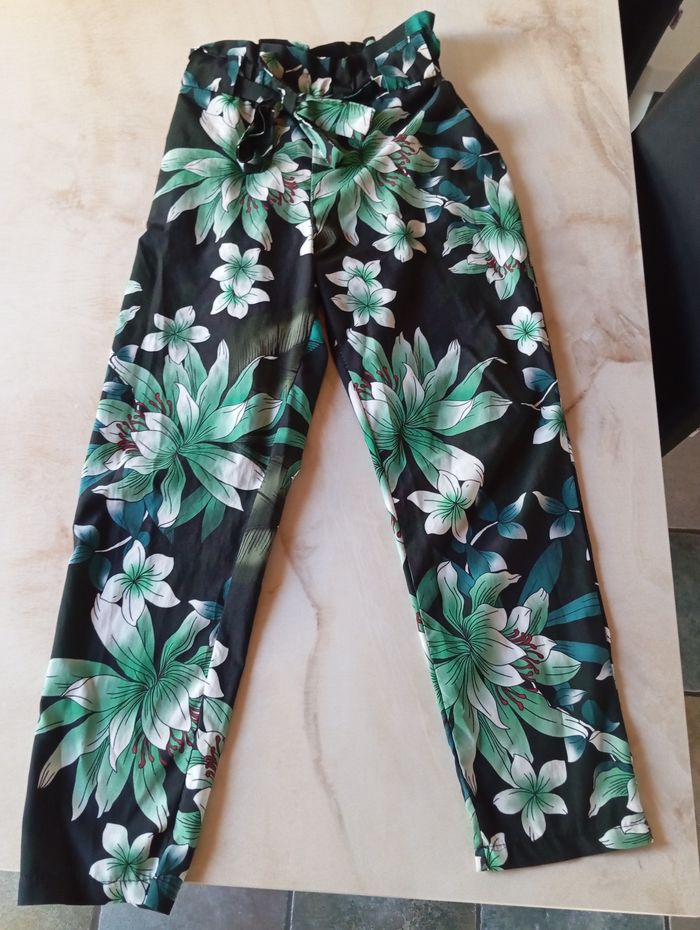 Pantalon fluide fleurie
