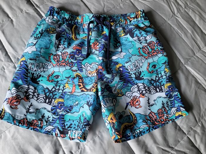 short de plage kenzo 6ans (20e)