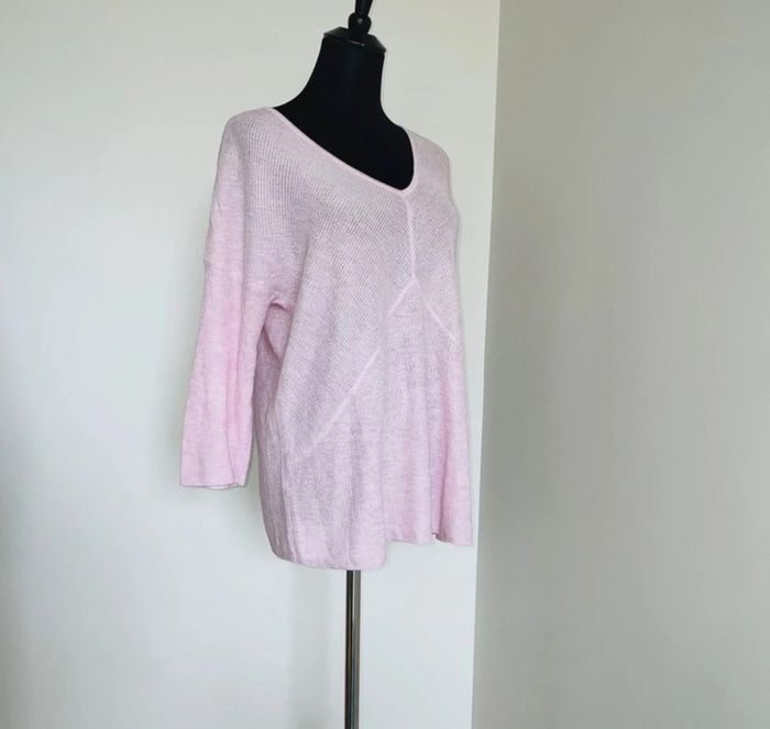 🥶 Pull Mango. Femme. Taille 38 M. rose. Très bon état. - photo numéro 2