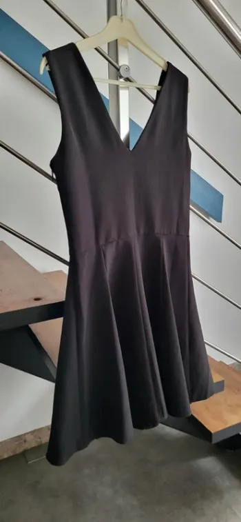 Robe noire MNG Basics