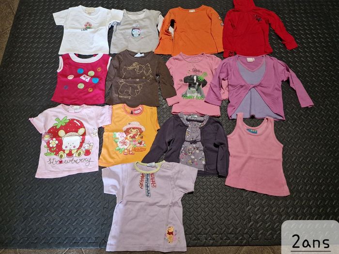 Lot t shirts