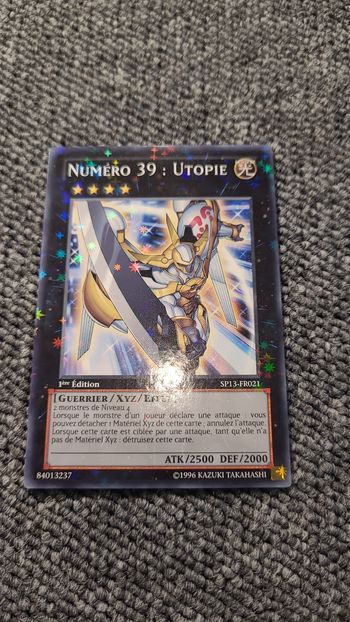 Carte yu gi oh Numéro 39 : utopie  - Starfoil rare 1996