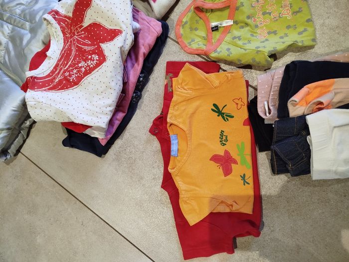 Lot vêtements fille en taille 6 mois - photo numéro 5
