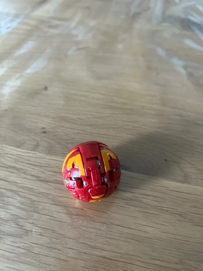 Bakugan Gorthion Red Pyrus Battle Planet B200 - photo numéro 5