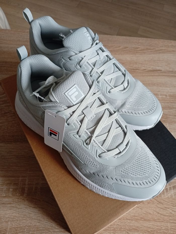 Baskets Fila neuves - photo numéro 3