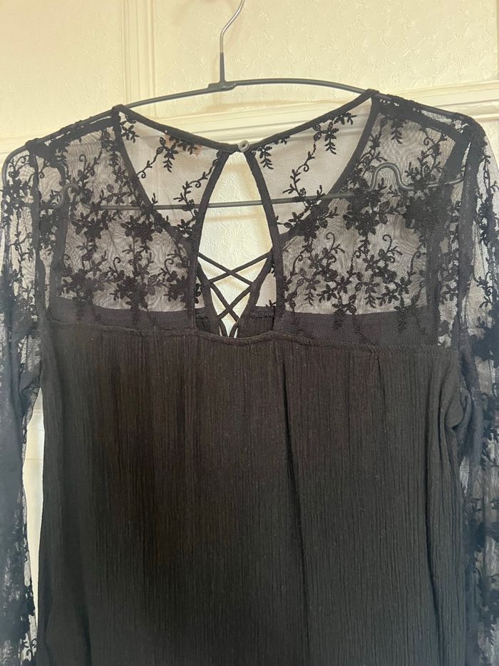 Blouse noire hollister taille XS - photo numéro 6