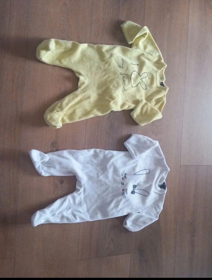 Lot vêtements fille 3 mois - photo numéro 2