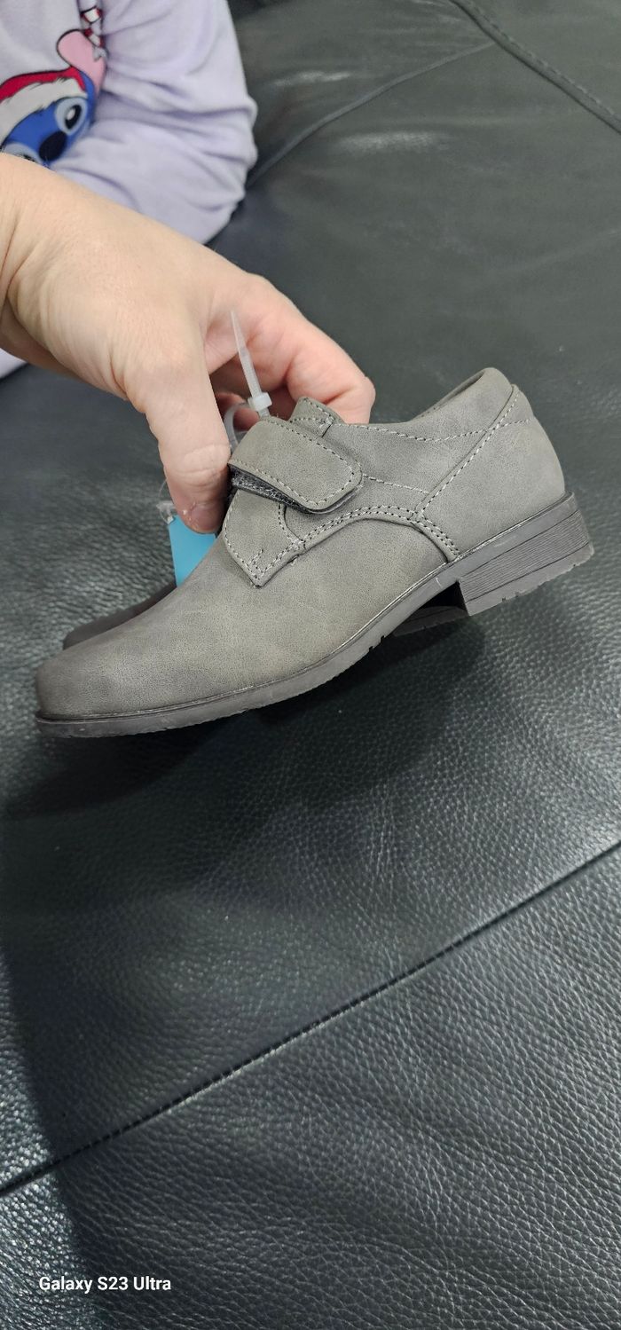Chaussures de cérémonie garçon a Scratch grise pointure 27 - photo numéro 3