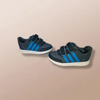 Baskets garçon Adidas pointure 25