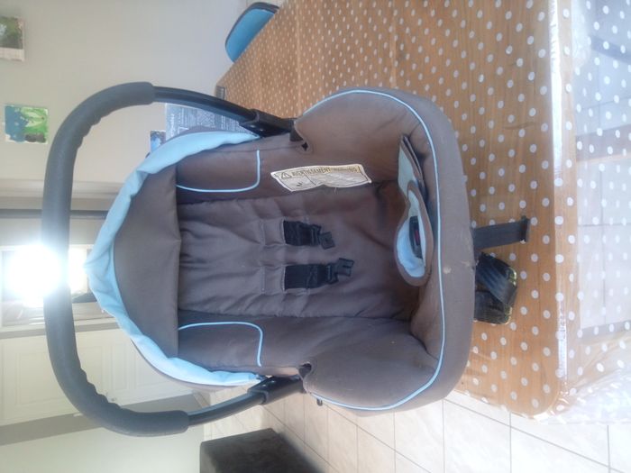 Poussette cosy et nacelle