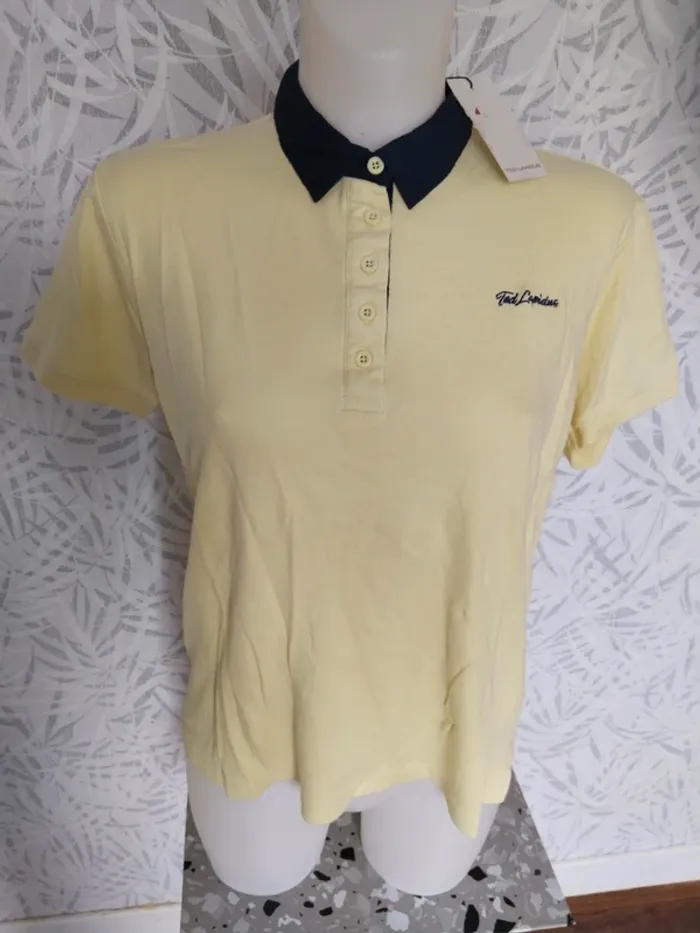 Beau haut/polo femme marque Ted Lapidus taille L 40
