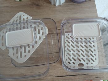 2 boîtes de conservation