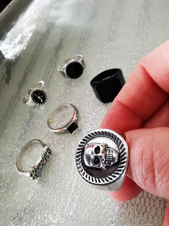 A34 Lot de 6 bagues gothic rétro biker chromé argenté tendance diverses taille.neuves