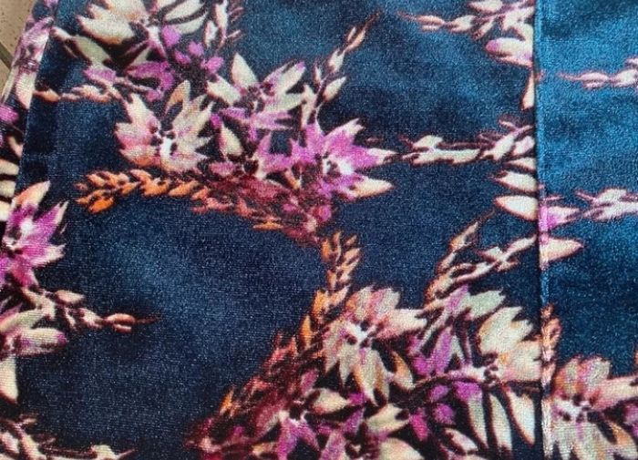 Jupe en velours Cortefiel taille 6 XXL neuve - photo numéro 2