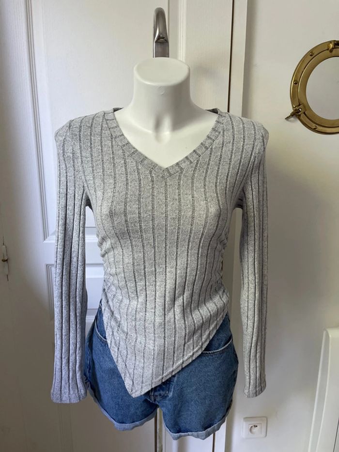 Top gris - photo numéro 5