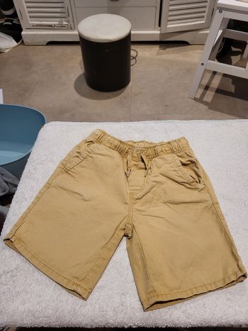Short beige garçon 5ans