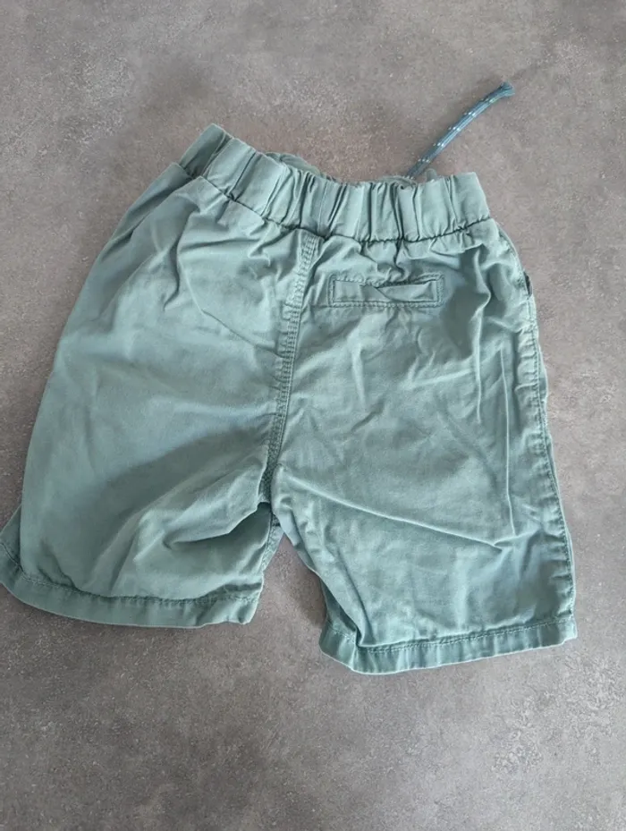 Short 23 mois - photo numéro 3