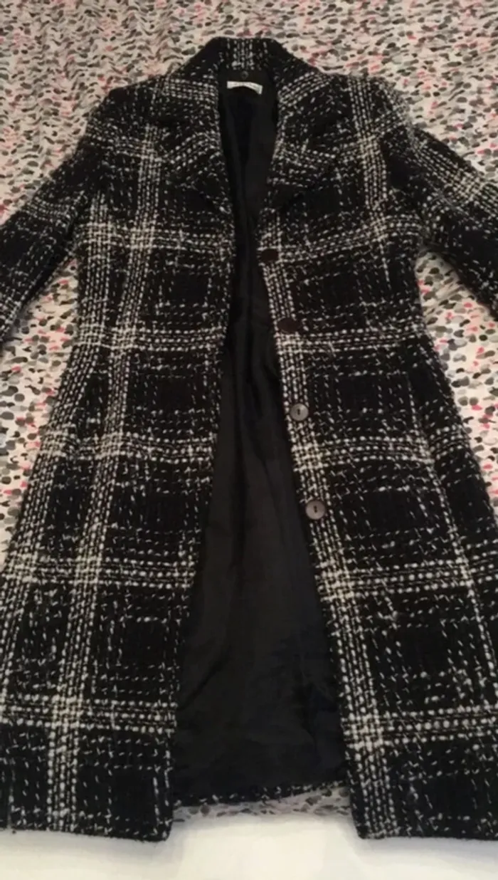 Manteau noir et blanc Xanaka - photo numéro 2