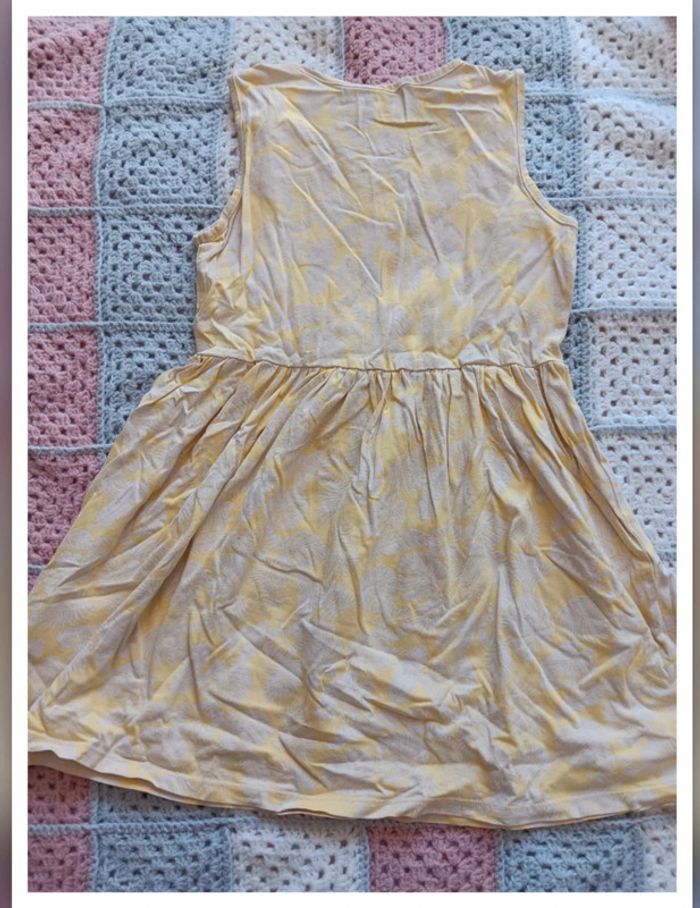 Robe été manches courtes 8 ans - photo numéro 3
