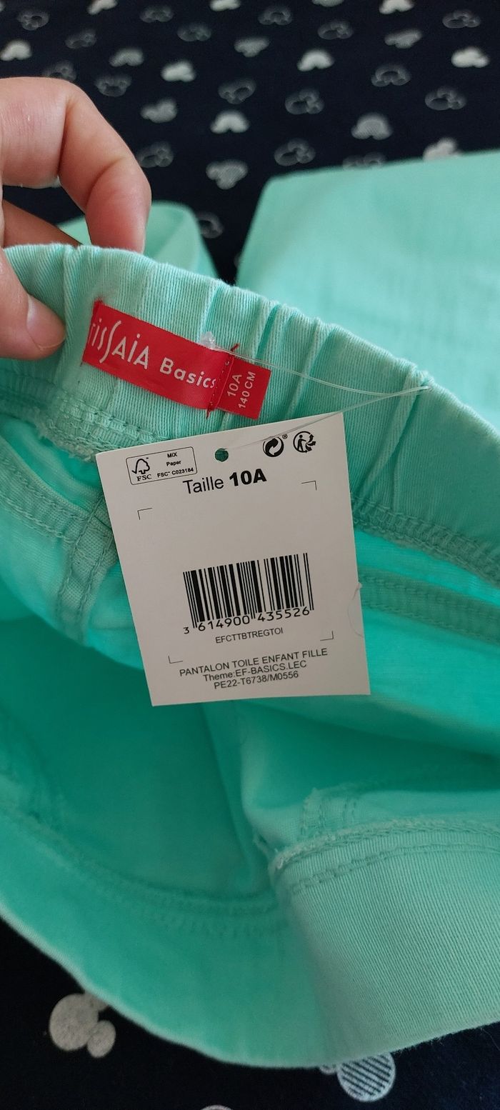 Pantalon 10ans neufs - photo numéro 4