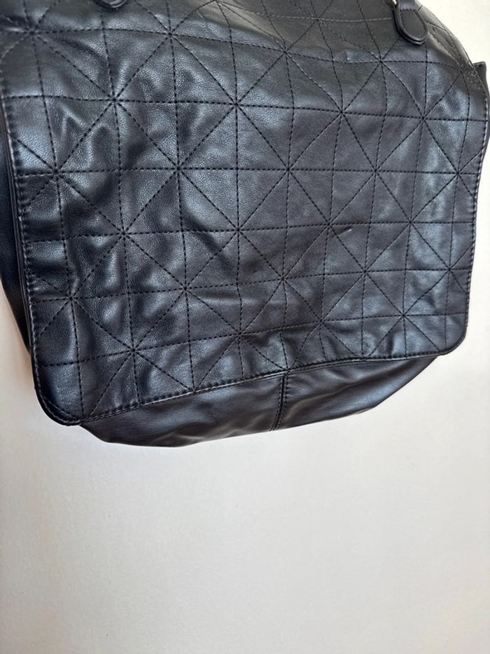 Sac à main, noir et doré. - photo numéro 2