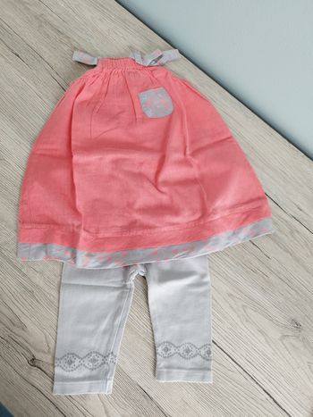 Ensemble robe fluide à bretelles et son legging 3 mois