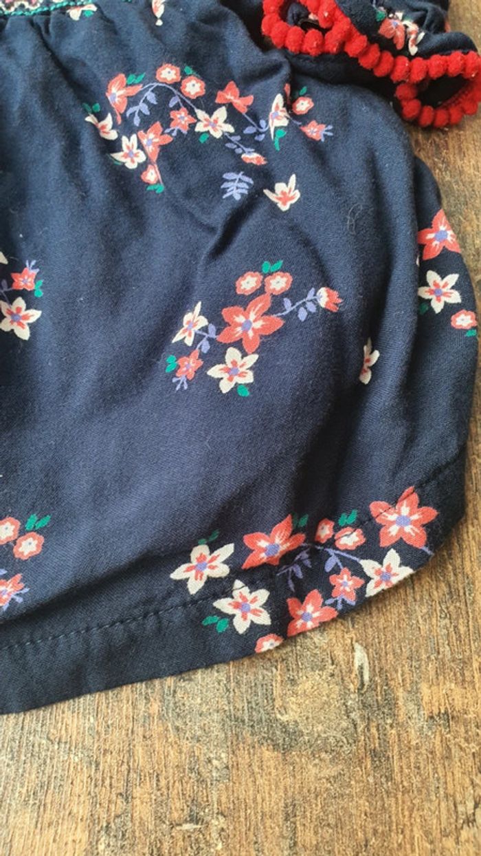 Robe tissaia 12 mois en très bon état - photo numéro 2