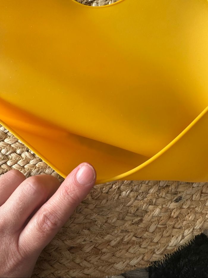 Bavoirs en silicone - photo numéro 2