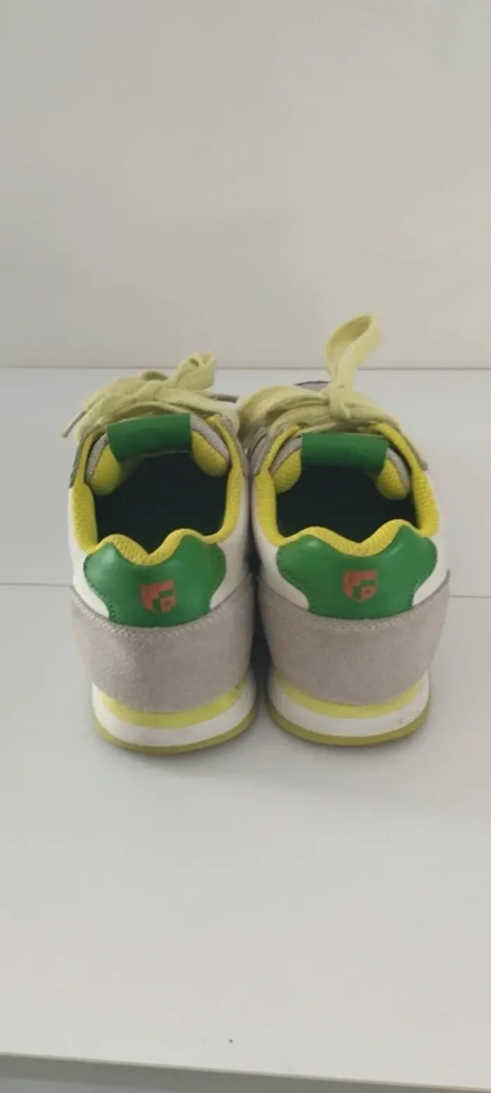 Baskets U.S. Polo Assn. pointure 31 bon état - photo numéro 3