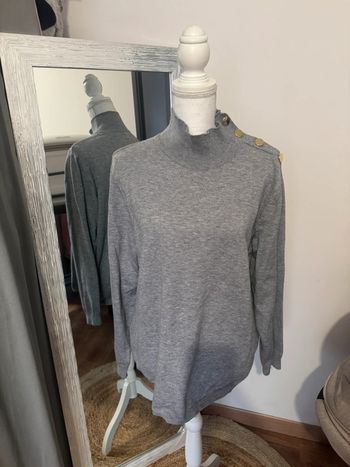 Pull col montant