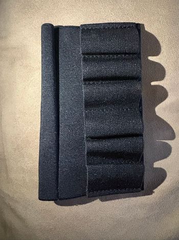 Cartouchière crosse fusil calibre 12 néoprène – 8 coups