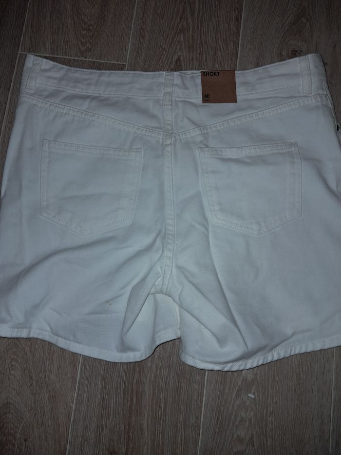 Short blanc - photo numéro 2