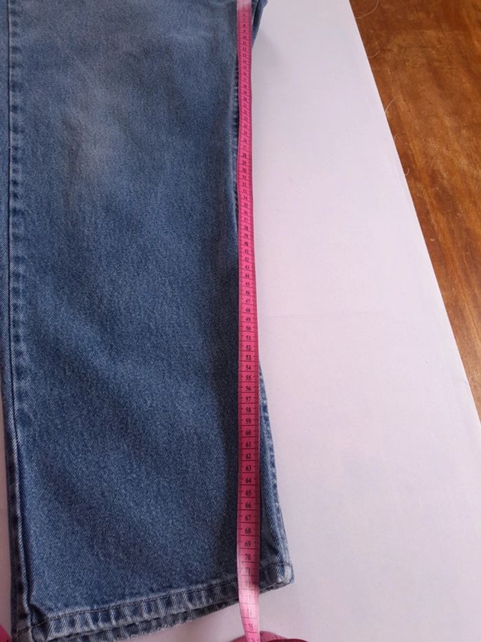 Jean wrangler large et court 37×30 - photo numéro 12