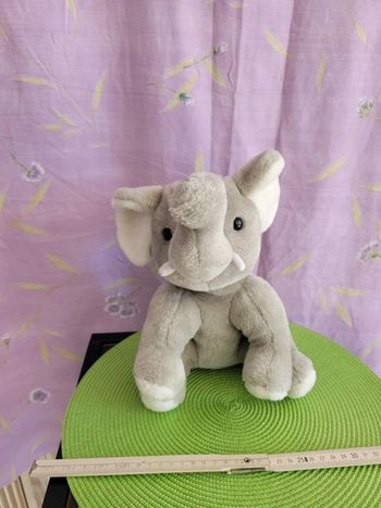 Peluche éléphant