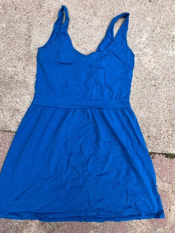Robe bleu Kiabi taille M dos nu