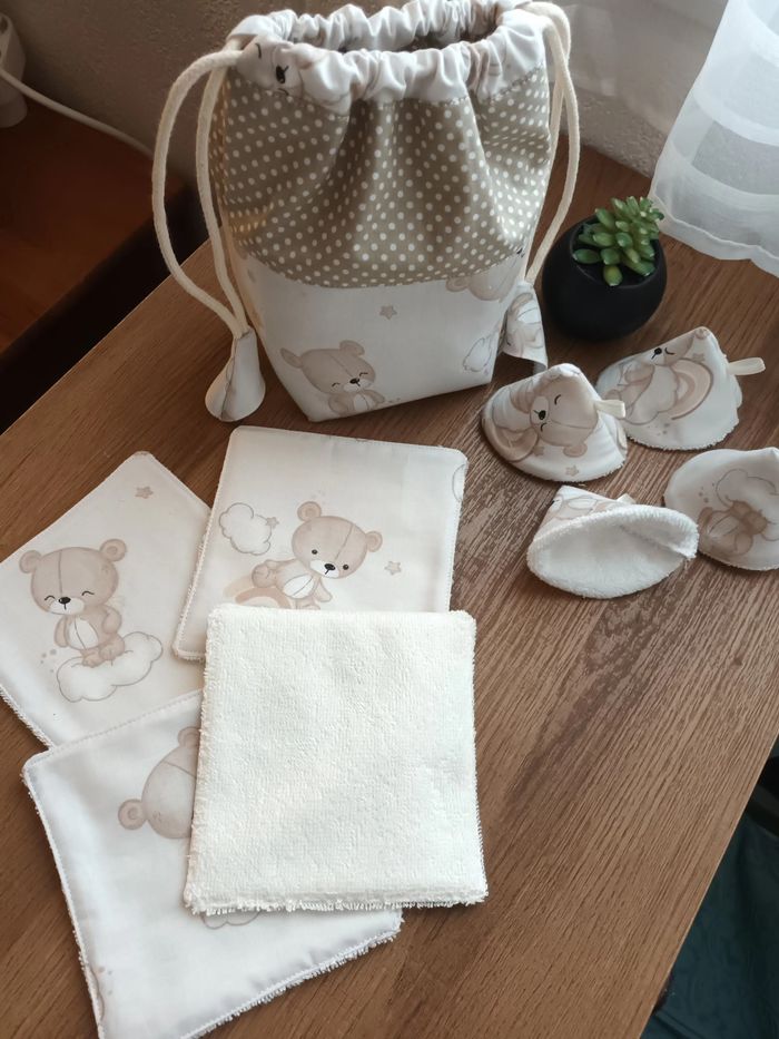 Pochon + debarbouillette + cône pare-pipi - photo numéro 2