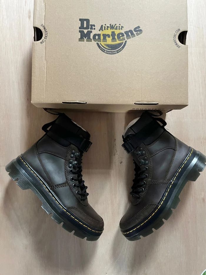 Dr Martens Combs Tech Leather Dark Brown 37