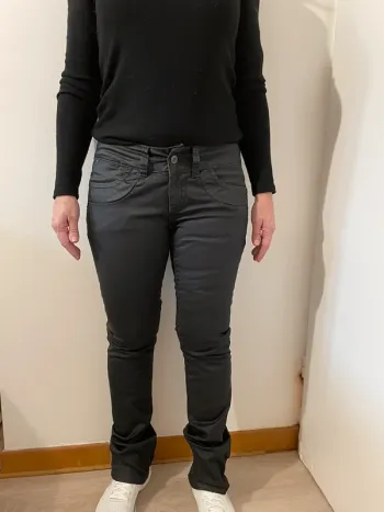 Jean noir enduit skinny femme