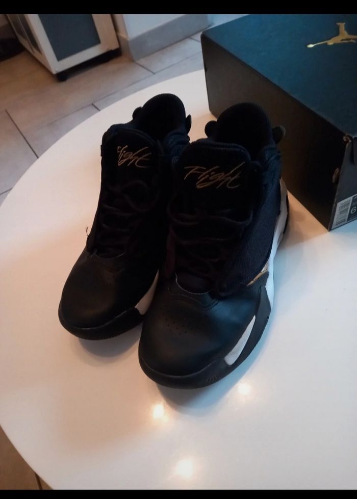Jordan Max Aura 4