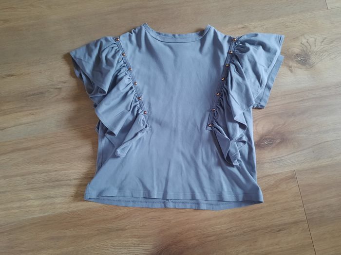 T-shirt fille gris sans manches à volants Zara 8 ans