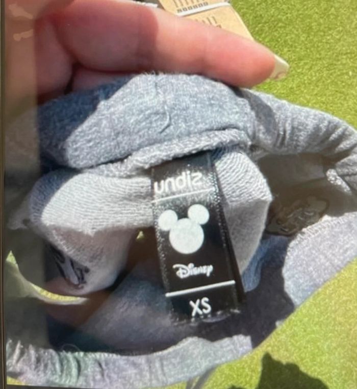 Short Undiz x Disney - Taille XS - Très bon état - photo numéro 3