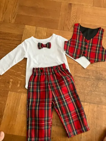 Costume écossais à carreaux neuf sous blister