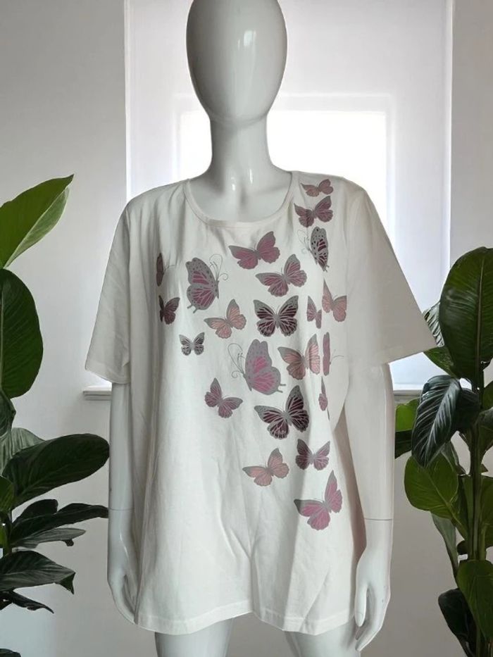 T shirt imprimé papillons