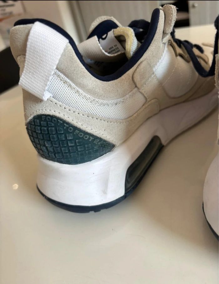 À vendre : Baskets Nike Air Jordan X Paris Saint-Germain – Taille 44 (EU - photo numéro 9