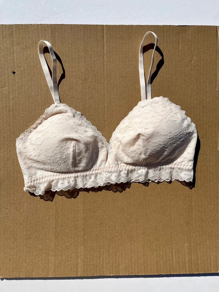 Brassières avec coques amovibles en dentelles - crème - photo numéro 2