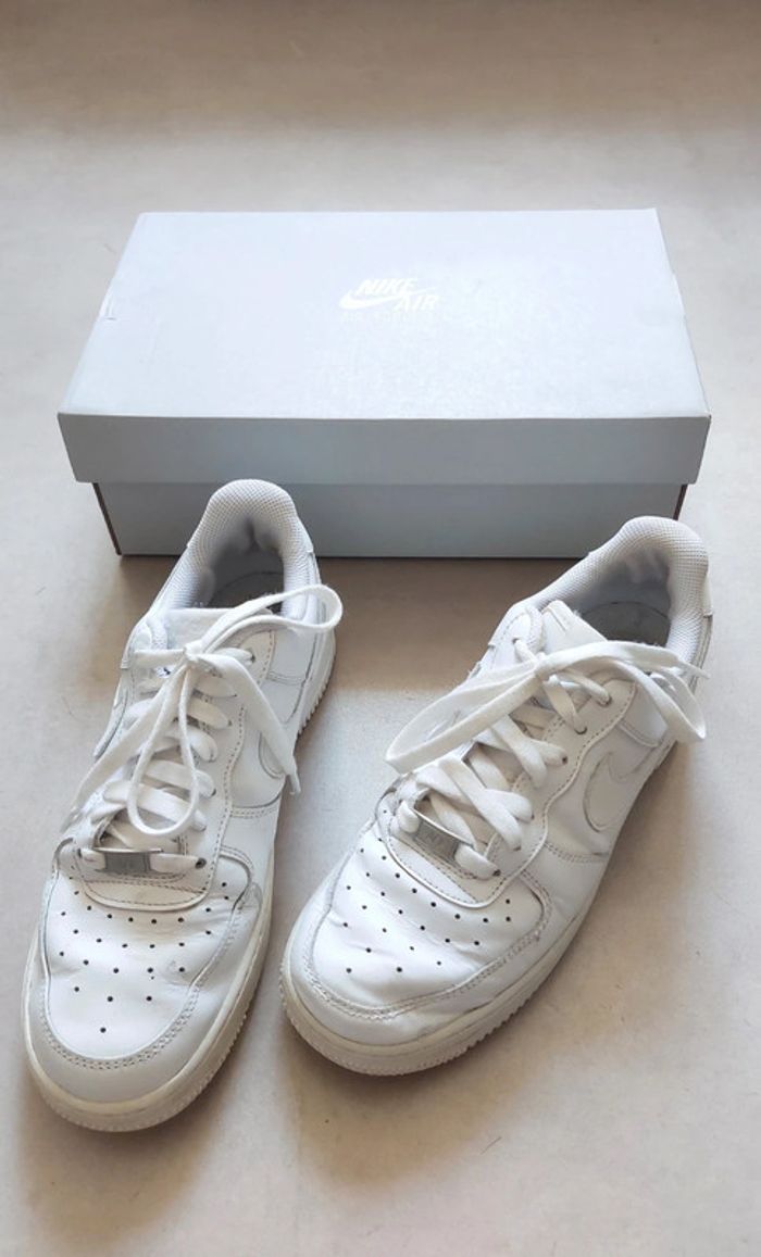 Baskets NIKE pointure 40