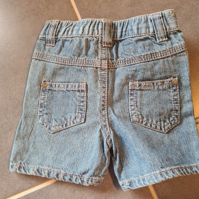 Short jean 6 mois - photo numéro 3
